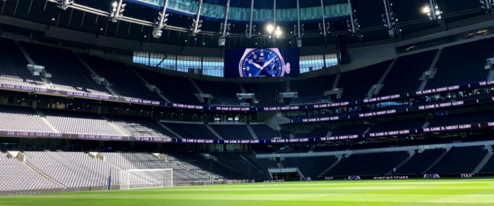 DOOH (Digital Out-of-Home) LED Display Solution