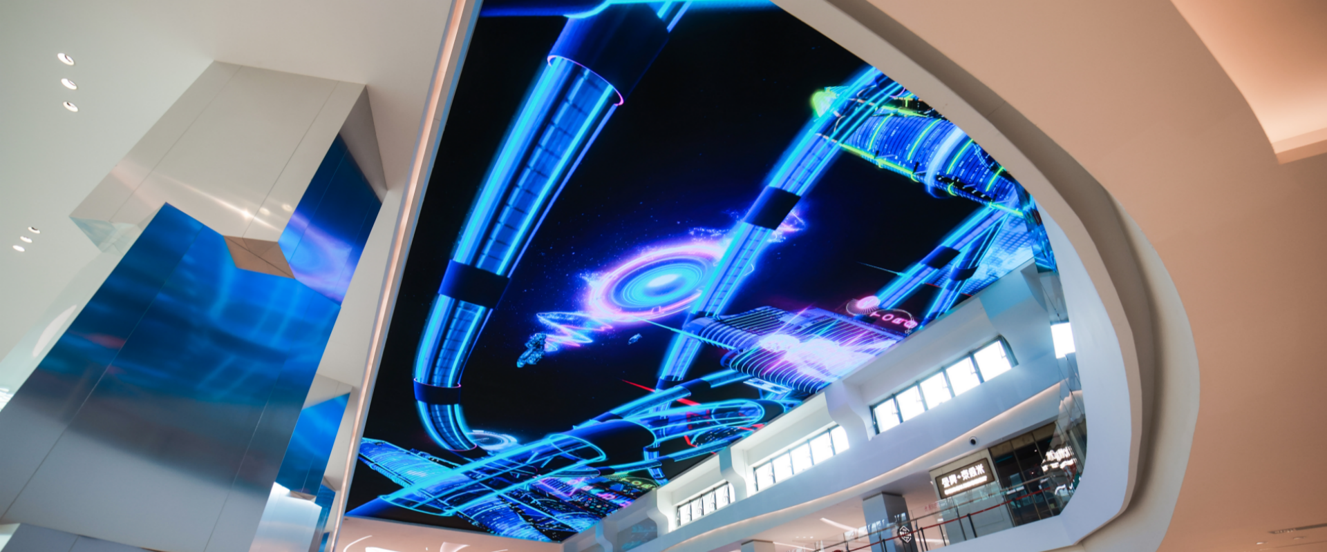 DOOH (Digital Out-of-Home) LED Display Solution